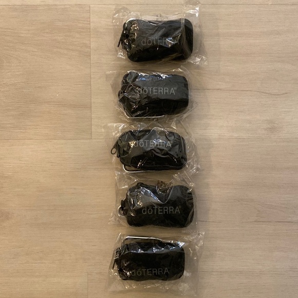 NEW Doterra Keychain Travel Kit, Black #385 - Picture 2 of 4